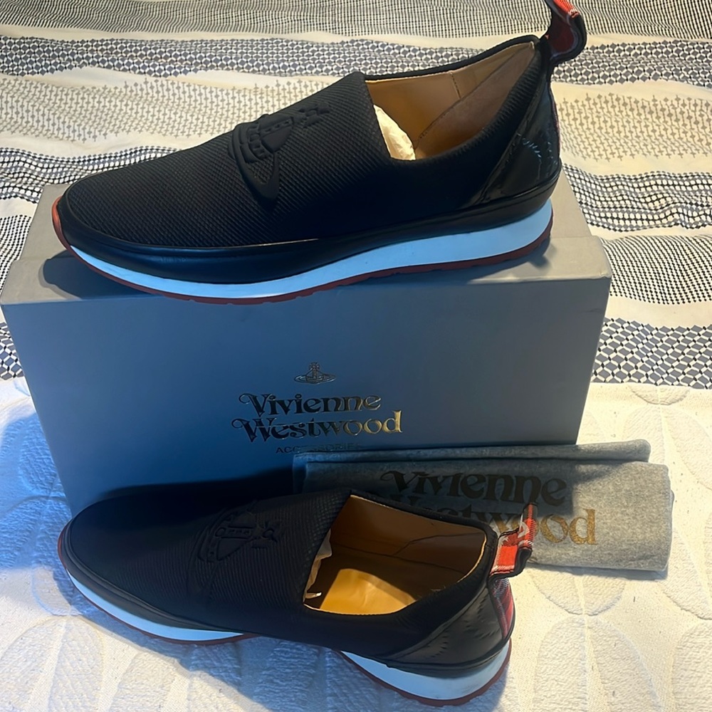 EUC Vivienne Westwood men’s shoes size 10.